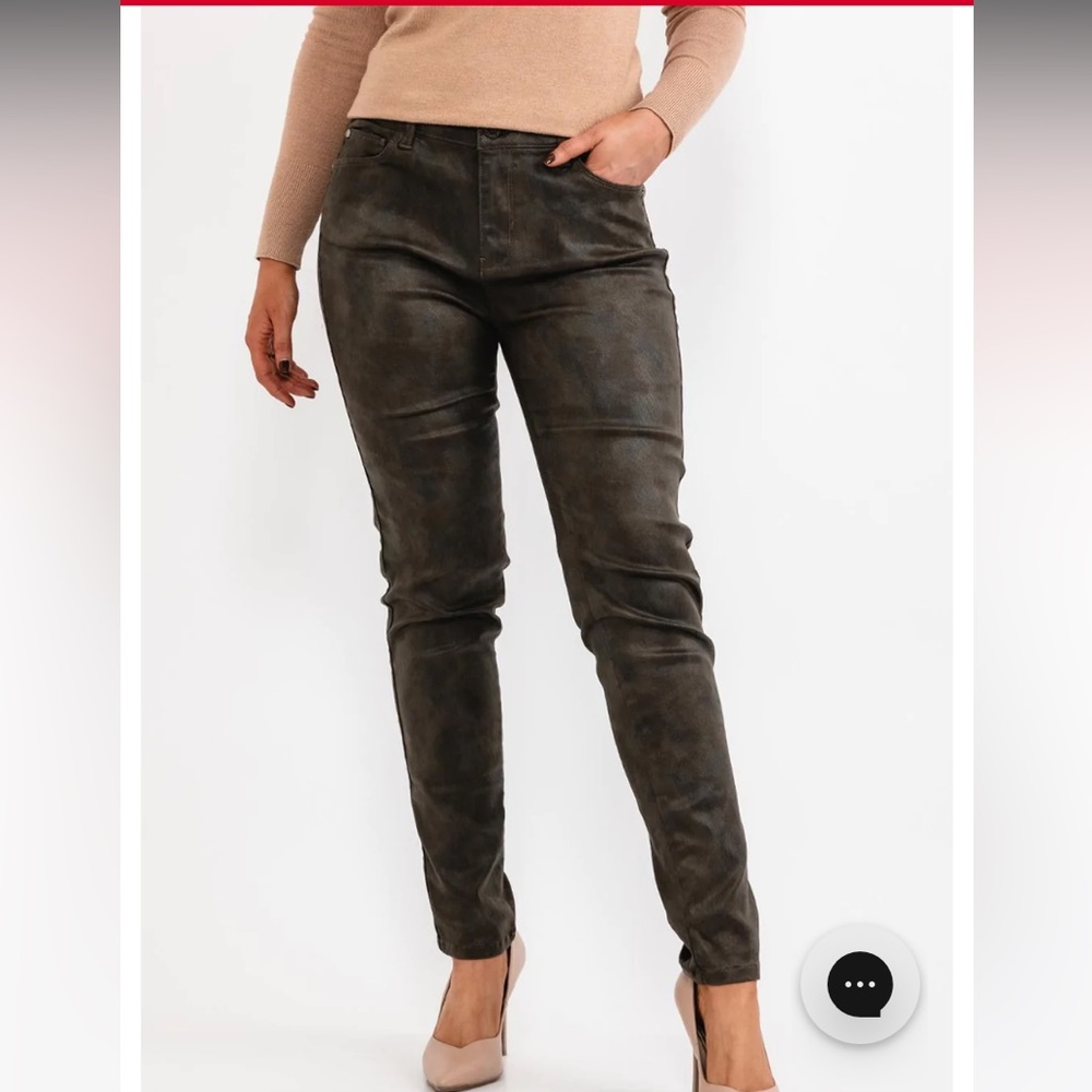 Eva Kayan Skinny Jeans in Army Green Reptile Print size 6